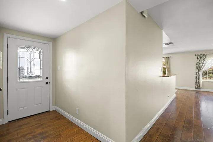 8831 Tacoma St, Ventura, California 93004