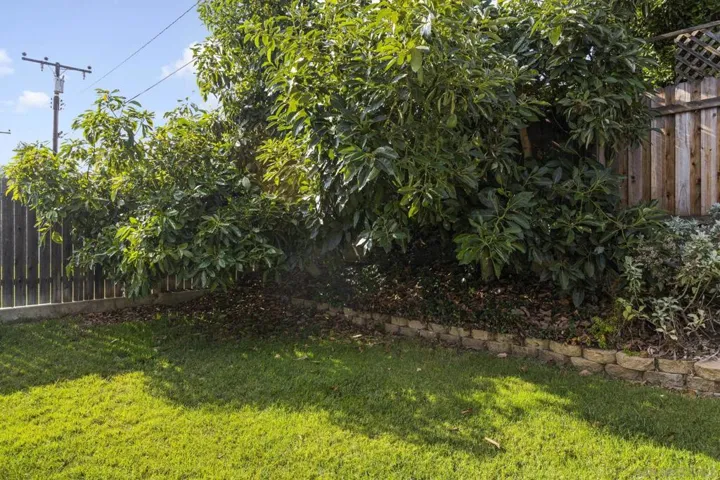 8831 Tacoma St, Ventura, California 93004