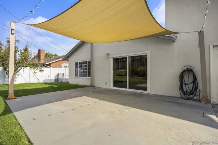 8831 Tacoma St, Ventura, California 93004