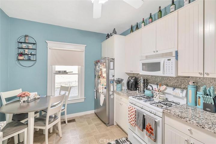 28312 Bonnie View Ave, Canyon Country, California 91387