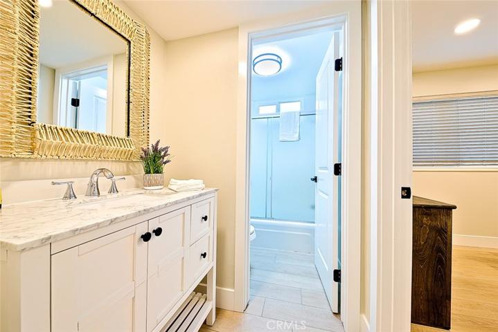 2711 W Balboa Boulevard, Newport Beach, California 92663