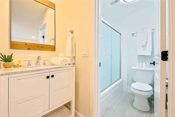 2711 W Balboa Boulevard, Newport Beach, California 92663