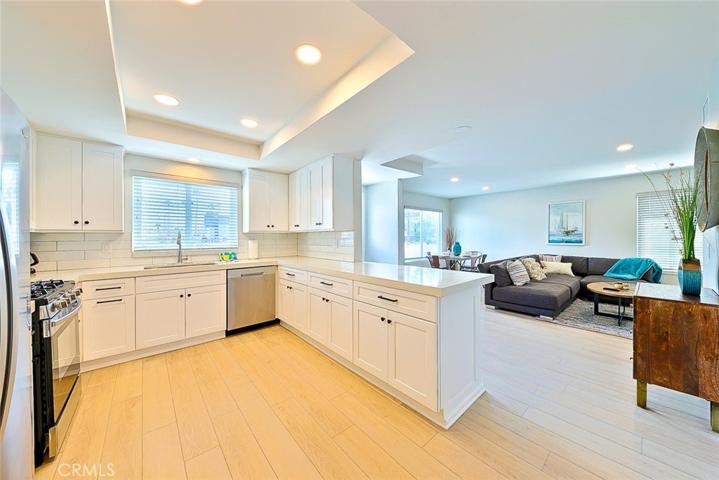2711 W Balboa Boulevard, Newport Beach, California 92663