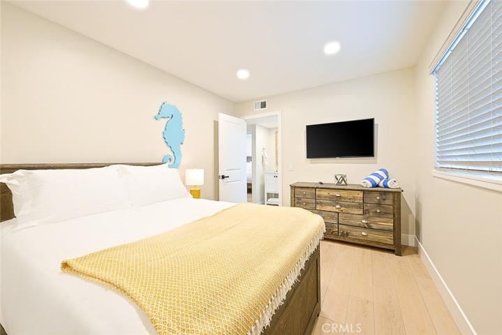 2711 W Balboa Boulevard, Newport Beach, California 92663