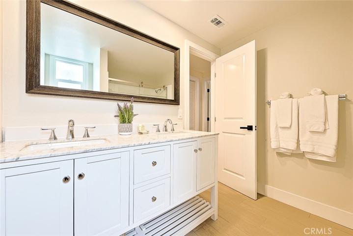 2711 W Balboa Boulevard, Newport Beach, California 92663