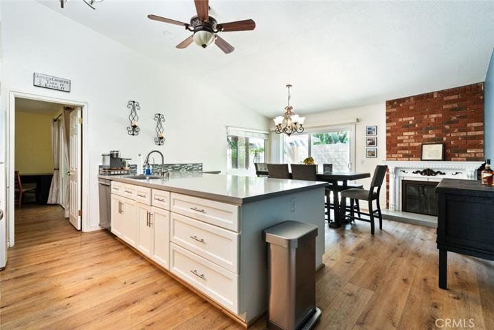 Kitchen/Family Room