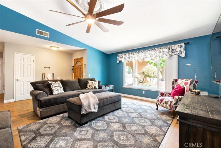 Living/Dining Room