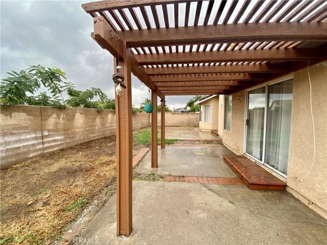 3691 N Goldenrod Avenue, Rialto, California 92377
