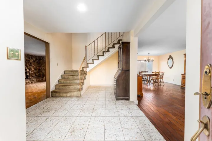 3550 Goldenrod Circle, Seal Beach, California 90740