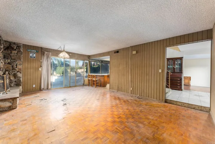 3550 Goldenrod Circle, Seal Beach, California 90740