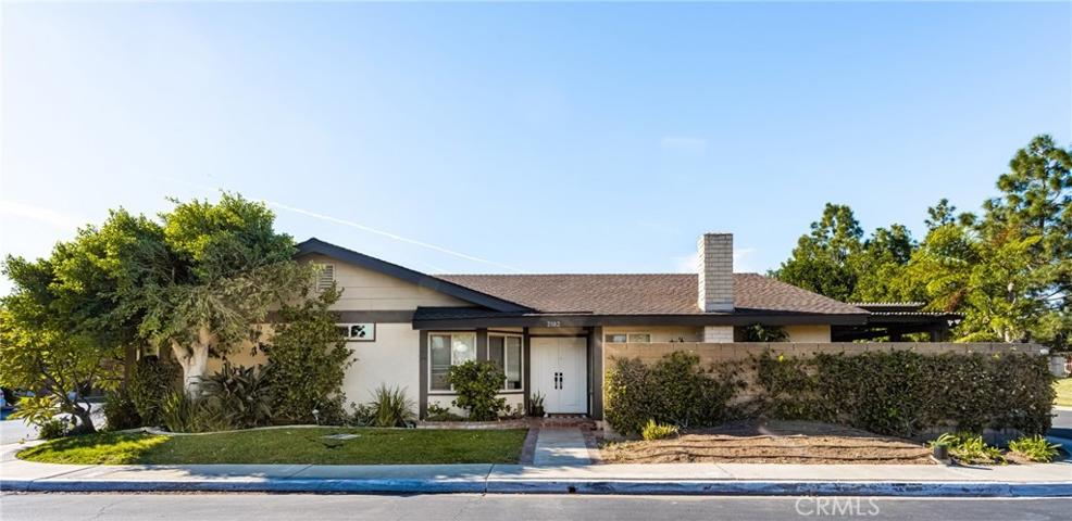 2102 E Wellington Avenue, Santa Ana, California 92701