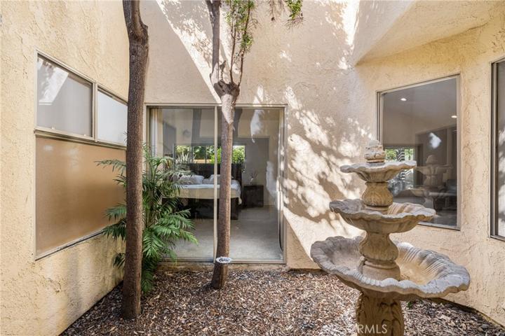 2102 E Wellington Avenue, Santa Ana, California 92701