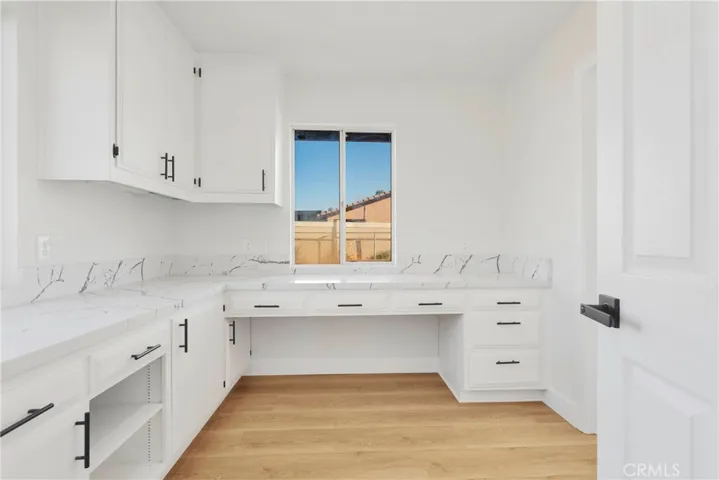 13870 Hopi Road, Apple Valley, California 92308