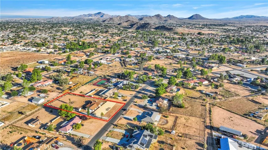 13870 Hopi Road, Apple Valley, California 92308
