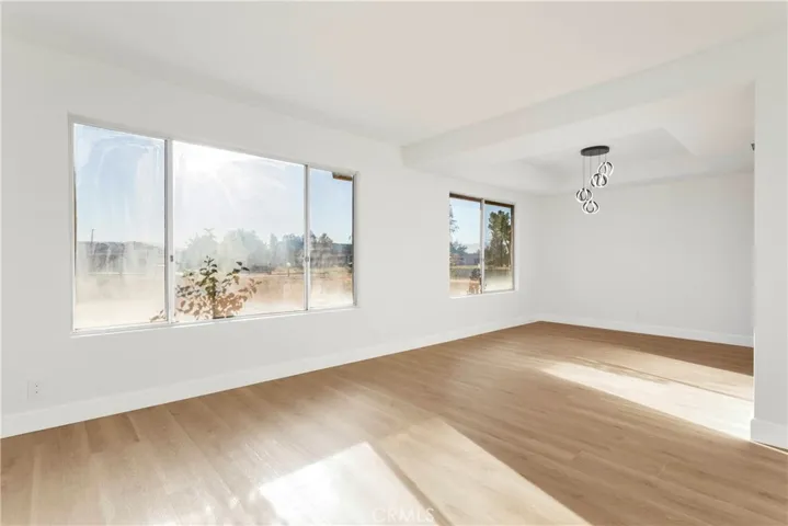 13870 Hopi Road, Apple Valley, California 92308