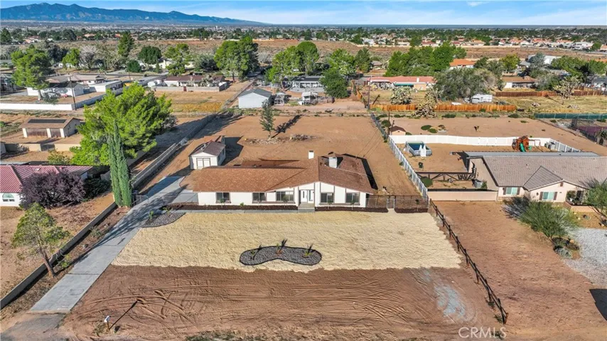 13870 Hopi Road, Apple Valley, California 92308