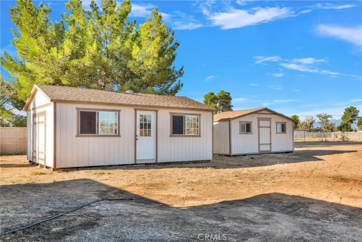 13870 Hopi Road, Apple Valley, California 92308