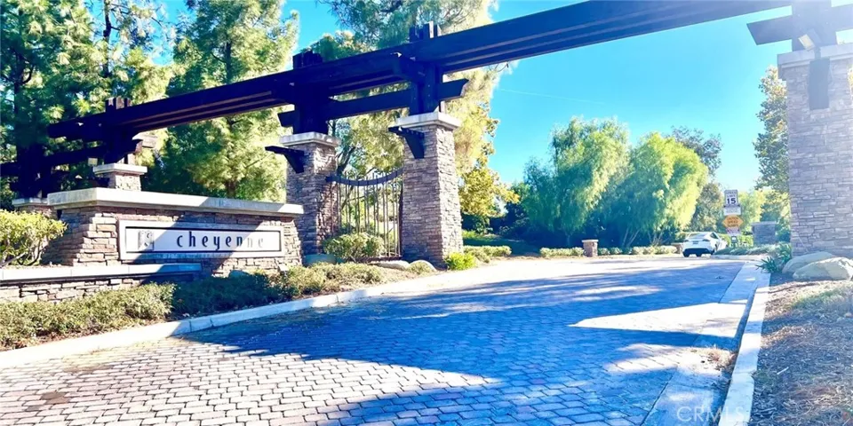 Private entrance to community