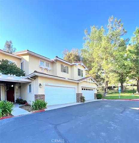 Only 4 units on small de sac! Behind is greenbelt/Park!