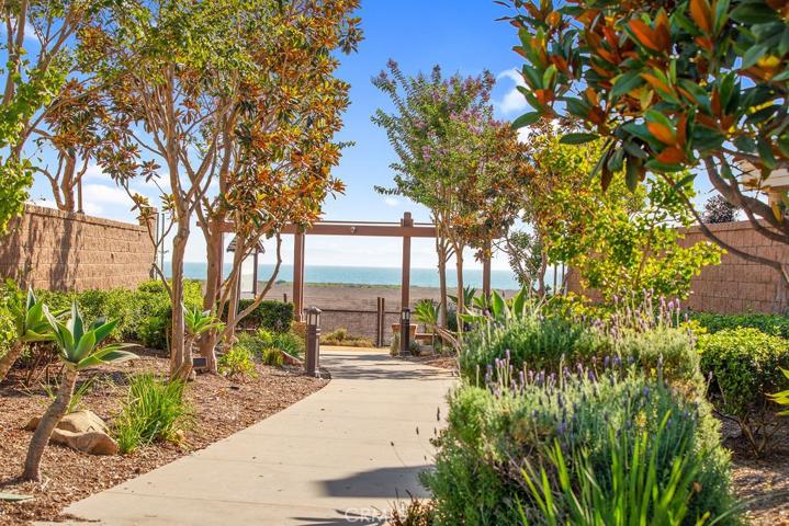 17271 Osterville Lane, Huntington Beach, California 92649