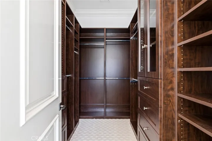 photo of primary bedroom closet