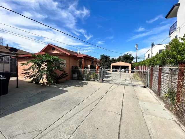8937 Mcnerney Avenue, South Gate, California 90280