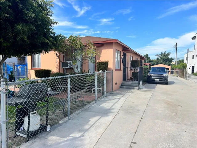 8937 Mcnerney Avenue, South Gate, California 90280