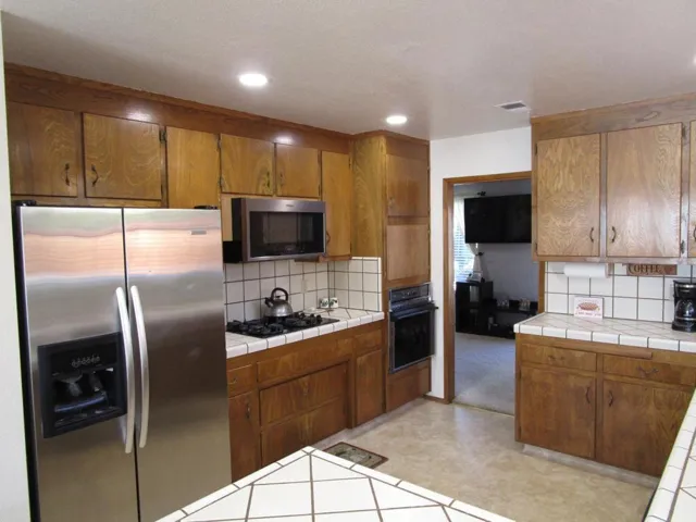 1040 Trinity Drive, Hollister, California 95023