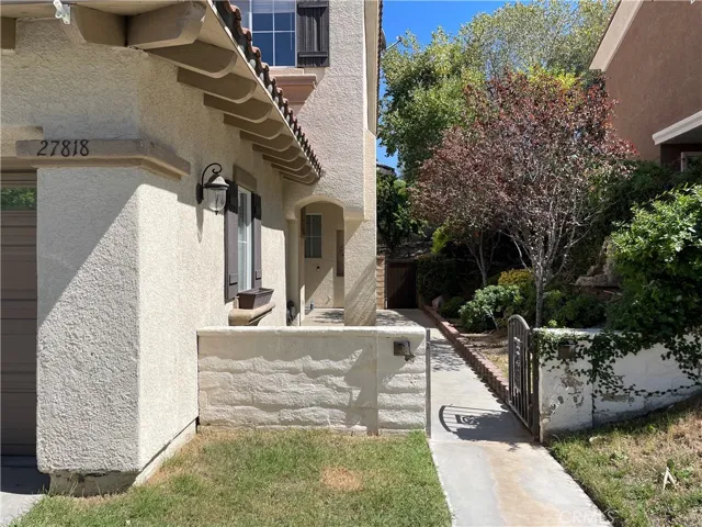 27818 Sandstone Court, Valencia, California 91354