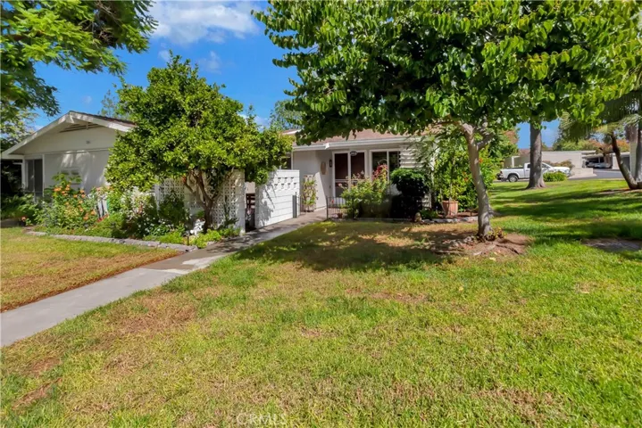 248 Calle Aragon Unit E, Laguna Woods, California 92637