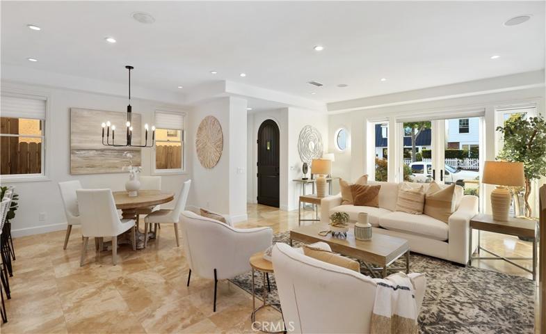 512 Fernleaf Avenue Unit 1, Corona del Mar, California 92625