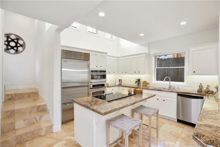 512 Fernleaf Avenue Unit 1, Corona del Mar, California 92625