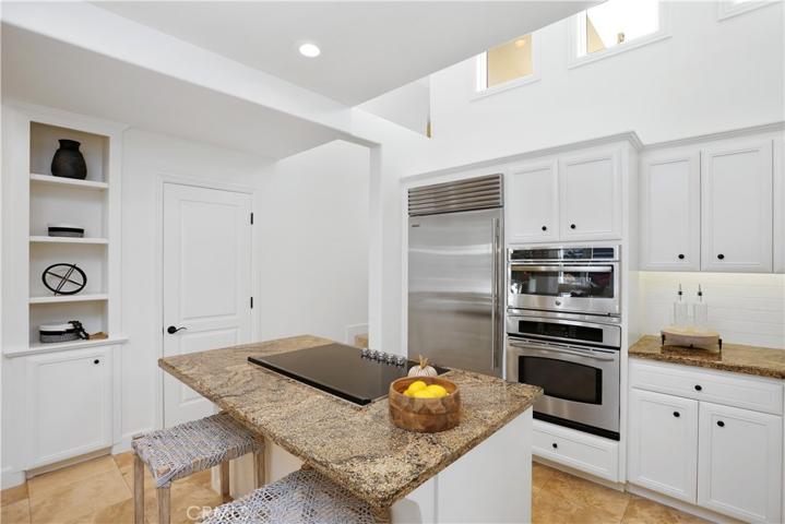 512 Fernleaf Avenue Unit 1, Corona del Mar, California 92625