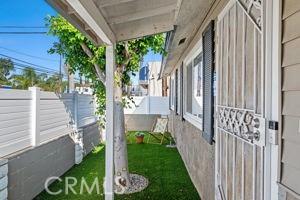 3330 E 10th Street, Long Beach, California 90804