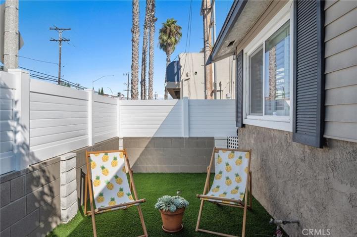 3330 E 10th Street, Long Beach, California 90804