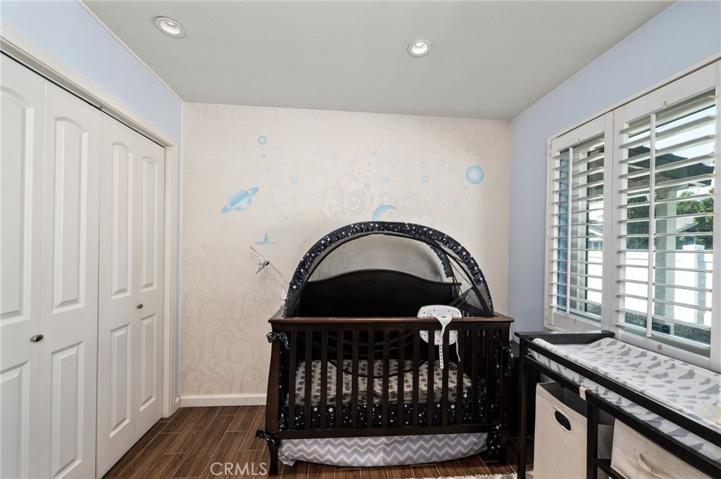3330 E 10th Street, Long Beach, California 90804