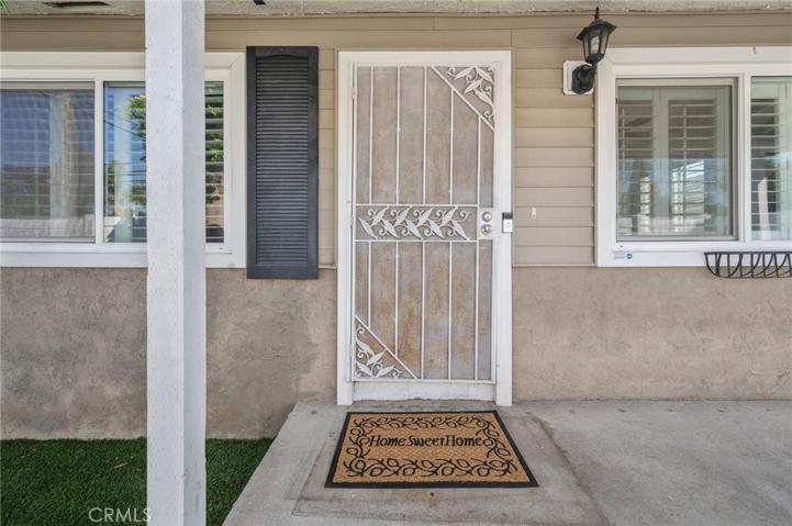 3330 E 10th Street, Long Beach, California 90804