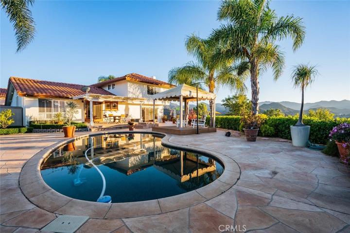 1119 Stoneshead Court, Westlake Village, California 91361