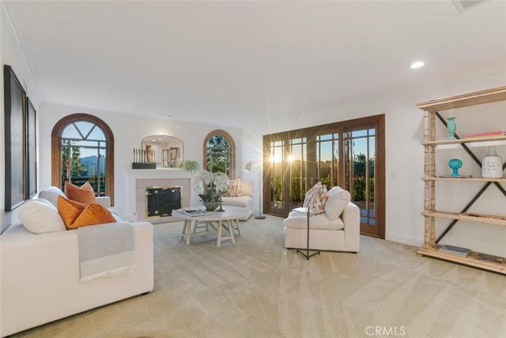 1119 Stoneshead Court, Westlake Village, California 91361