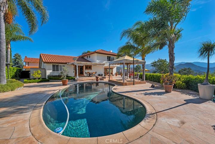 1119 Stoneshead Court, Westlake Village, California 91361
