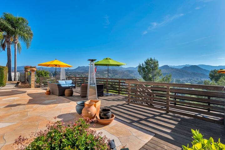 1119 Stoneshead Court, Westlake Village, California 91361
