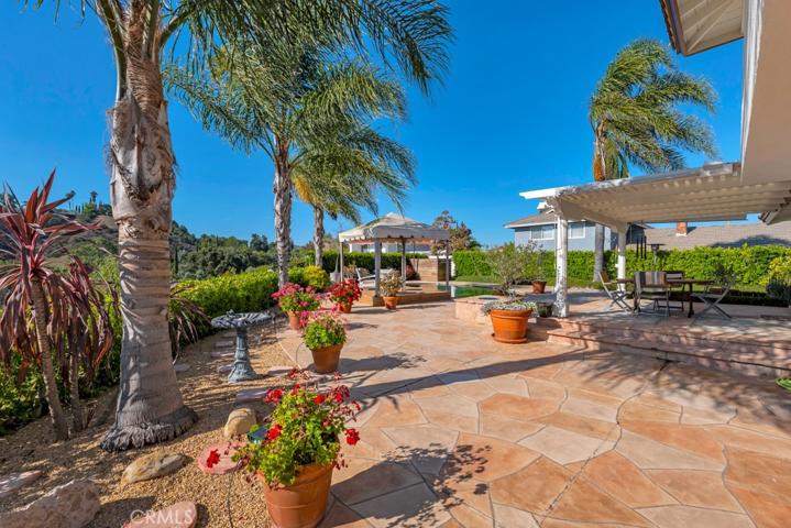 1119 Stoneshead Court, Westlake Village, California 91361