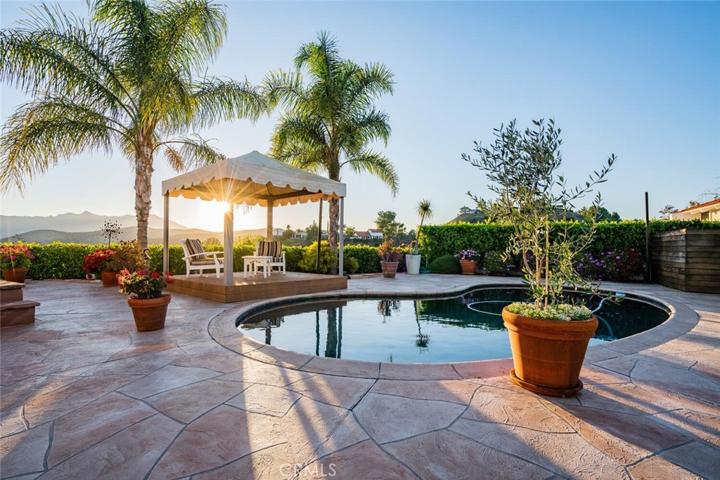 1119 Stoneshead Court, Westlake Village, California 91361