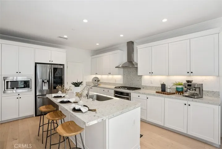 140 Breakwater, Irvine, California 92620
