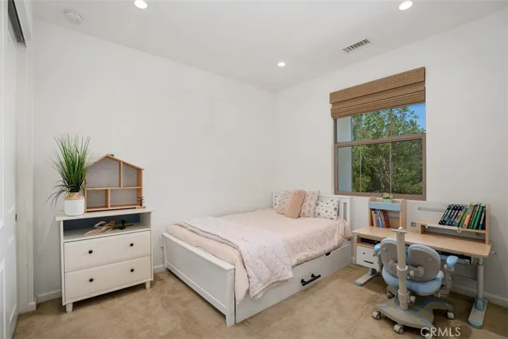 140 Breakwater, Irvine, California 92620