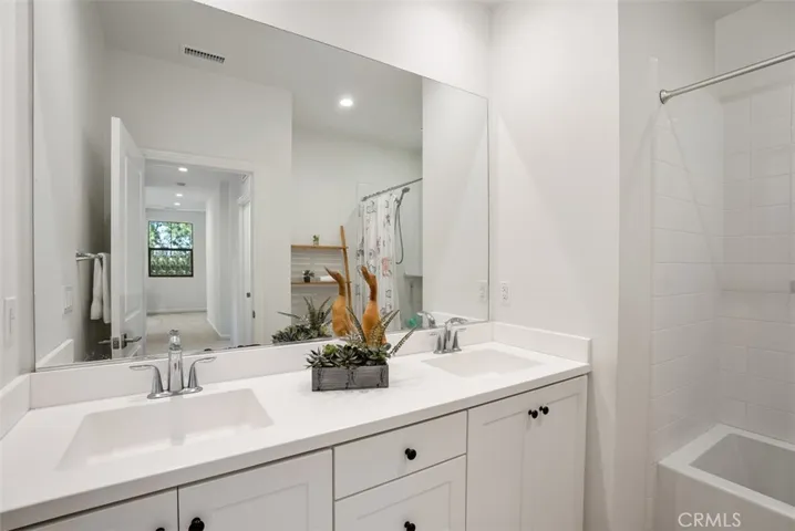 140 Breakwater, Irvine, California 92620