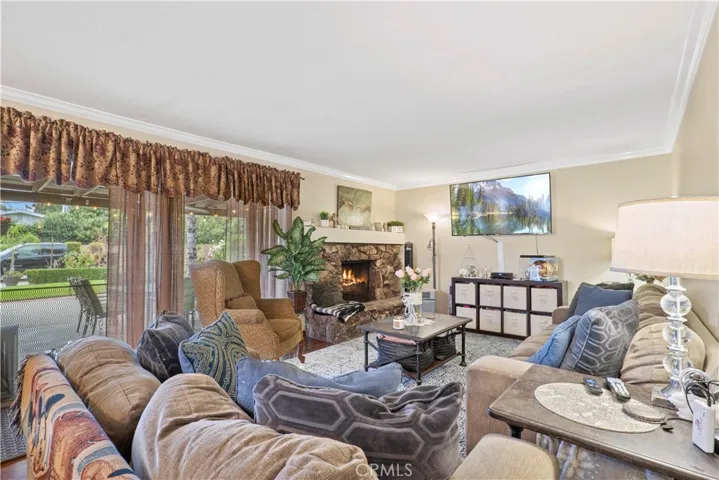 10430 Topanga Canyon Boulevard, Chatsworth, California 91311