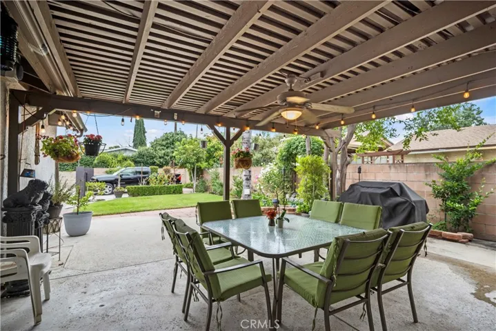10430 Topanga Canyon Boulevard, Chatsworth, California 91311
