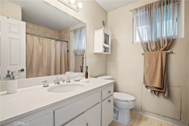10430 Topanga Canyon Boulevard, Chatsworth, California 91311