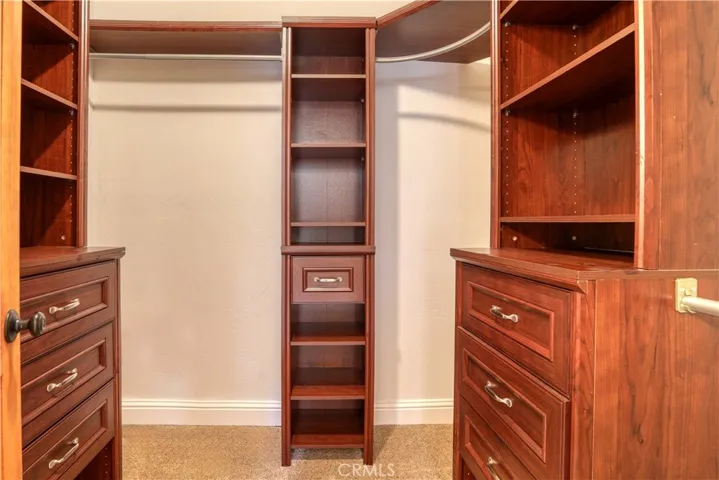 Walk in closet